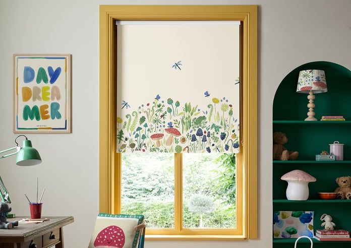Wee Blue Bell Garden Explorer Panel, Spring - Twist&Fit Roller Blind - Image 3